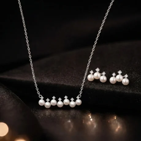 Alencia Royal Pearl Crown Set