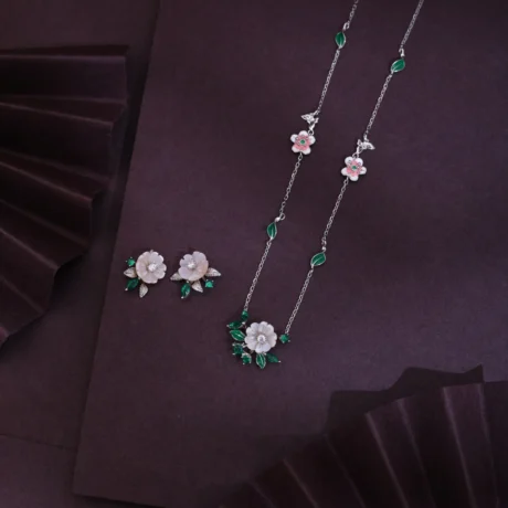 Lustrous Baguette Loop & Pearl Set