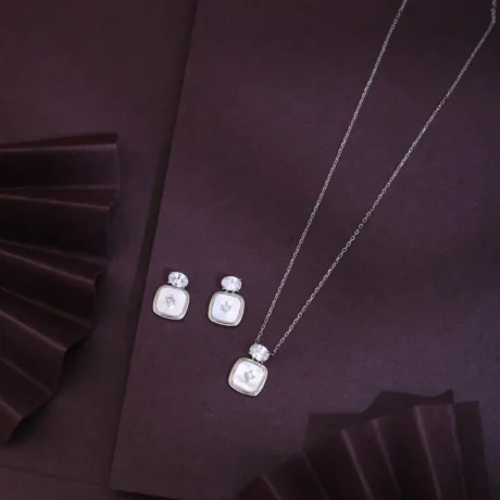 Alencia Luminous Cushion Pearl & Crystal Set