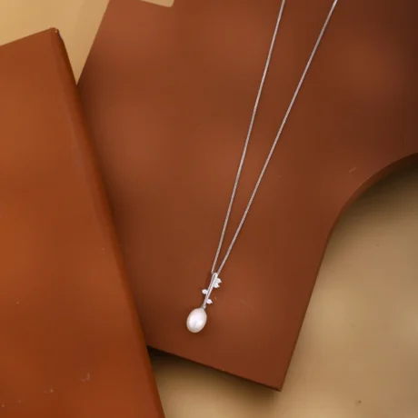 Pearl Bloom Silver Pendant Necklace