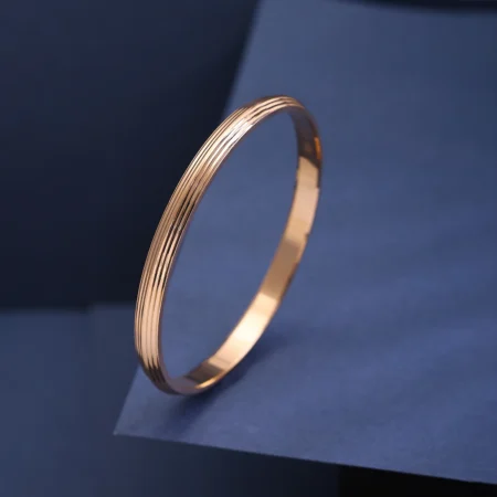 The Alencia Urban Grooved Rose Gold Bangle