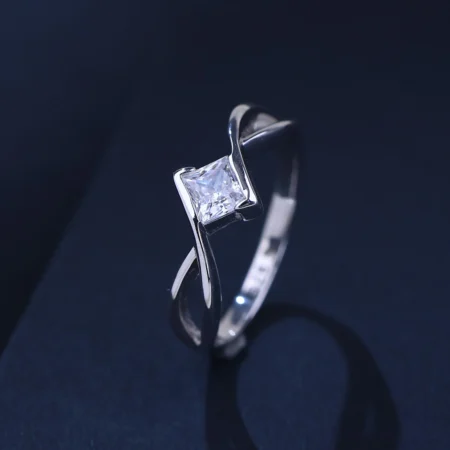 The Alencia Urban Serenade Princess Twist Ring
