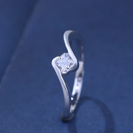 The Alencia Urban Serenade Tension Bypass Ring